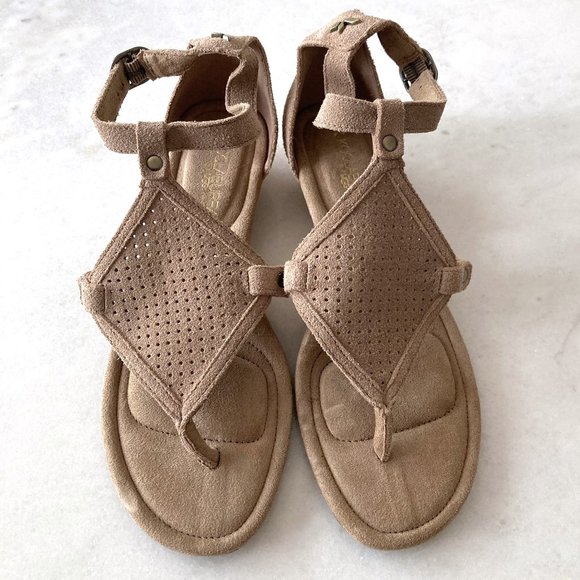 NWOT! New Koolaburra by Ugg tan Briona wedge sandal, cork & suede, ankle straps - Picture 1 of 9